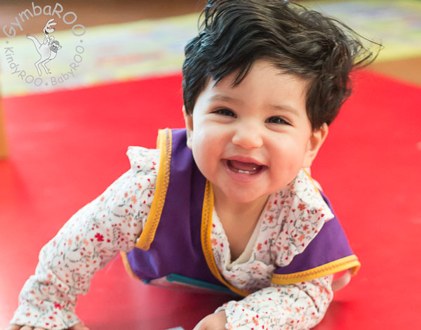 Tummy time: Why, how, tips and ideas. Free online GymbaROO-KindyROO